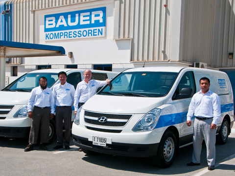 Il team della società affiliata BAUER a Dubai