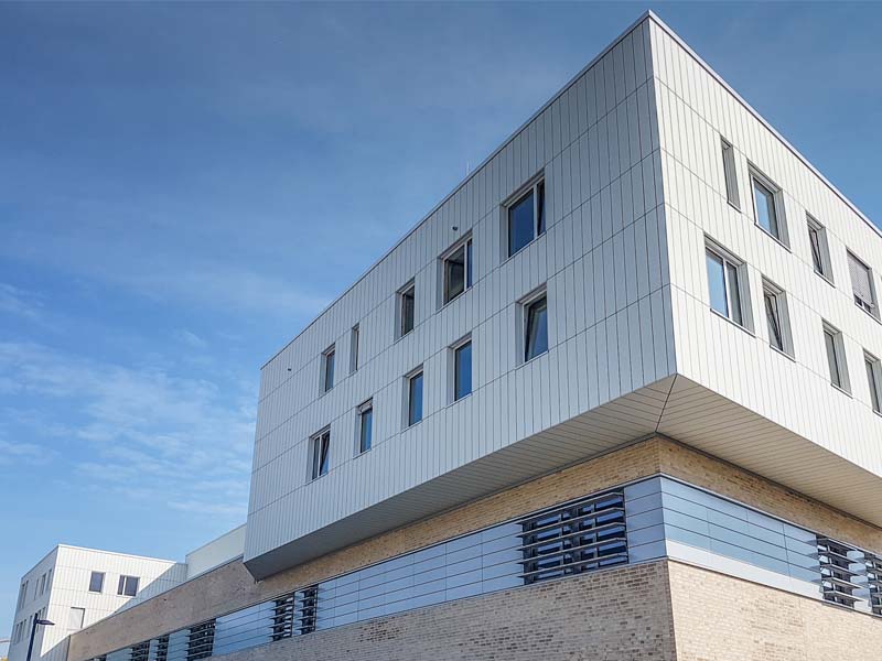 These state-of-the-art premises house the new nanoresearch centre at Hamburg University’s campus 